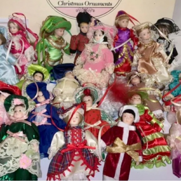 Vintage Danburry Mint-The Ladies of Fashion Dolls- Christmas Ornaments # 9 - Picture 11 of 12
